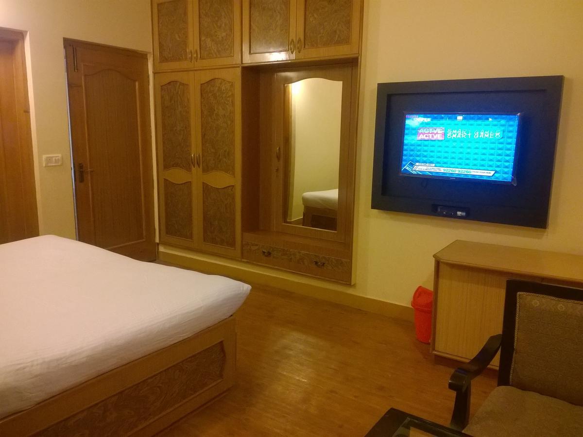 Valley View Resort *