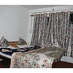Snow Peak Guest House, Pahalgam