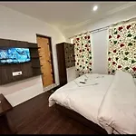 Hotel Hills Heaven