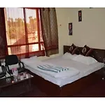 Snow Peak Guest House, Pahalgam