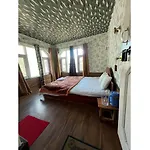 Hotel Pine Green, Pahalgam