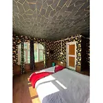Hotel Pine Green, Pahalgam