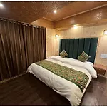 Hotel Mala Castle, Pahalgam