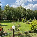 Lidder View Resorts