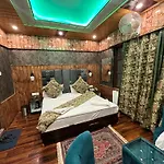 Hotel Jannat