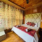 Frosty Mountain Resort