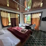 Forest Inn