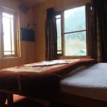Hotel Gulfam Palace