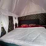 Woodswalk Resorts