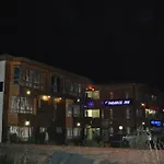 Hotel Paradise Inn