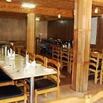Hotel Paradise Inn