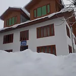Zebrina Guest House Pahalgam