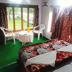Zebrina Guest House Pahalgam