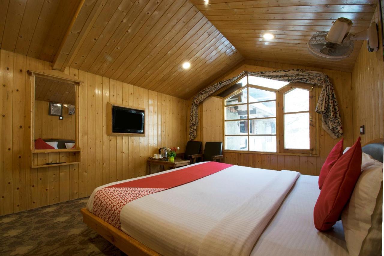 Hotel Oyo 5472 Bombay Palace 3*