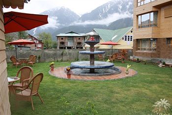 Paradise Hotel 4*