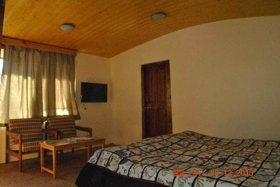 Hotel Volga Pahalgam