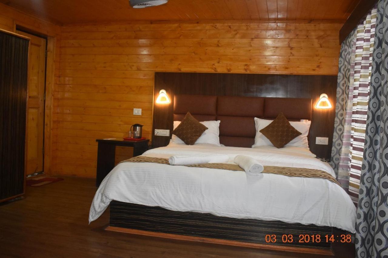 The Moon View Resort Resort *