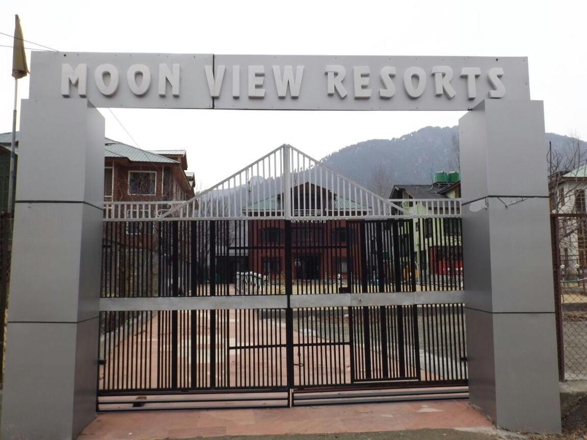 Resort The Moon View Resort *