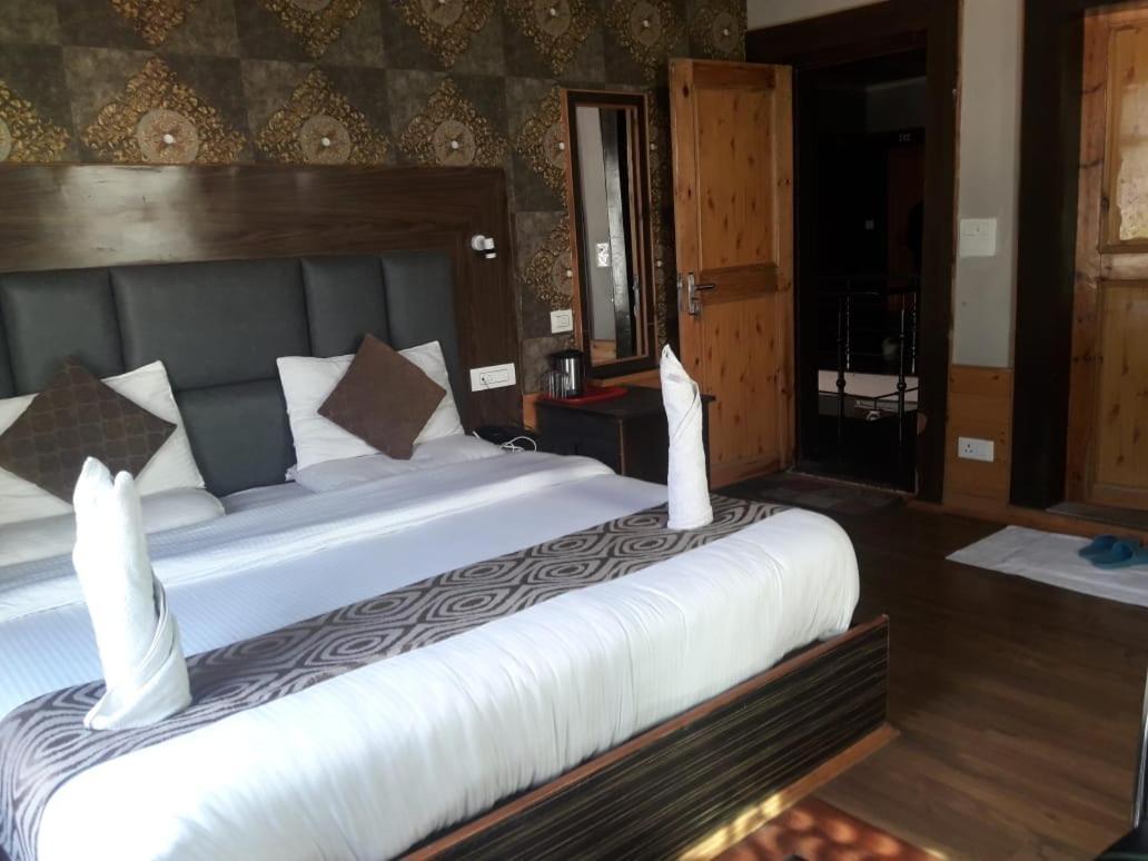 The Moon View Resort Pahalgam