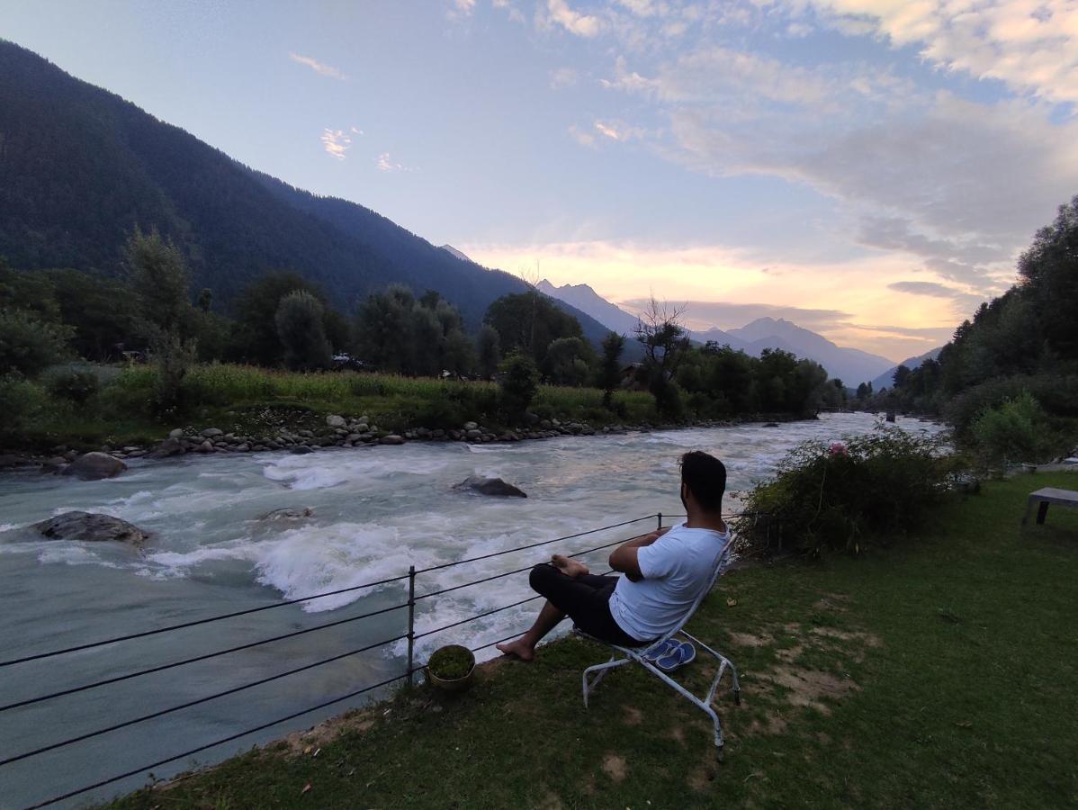 White House 3* Pahalgam
