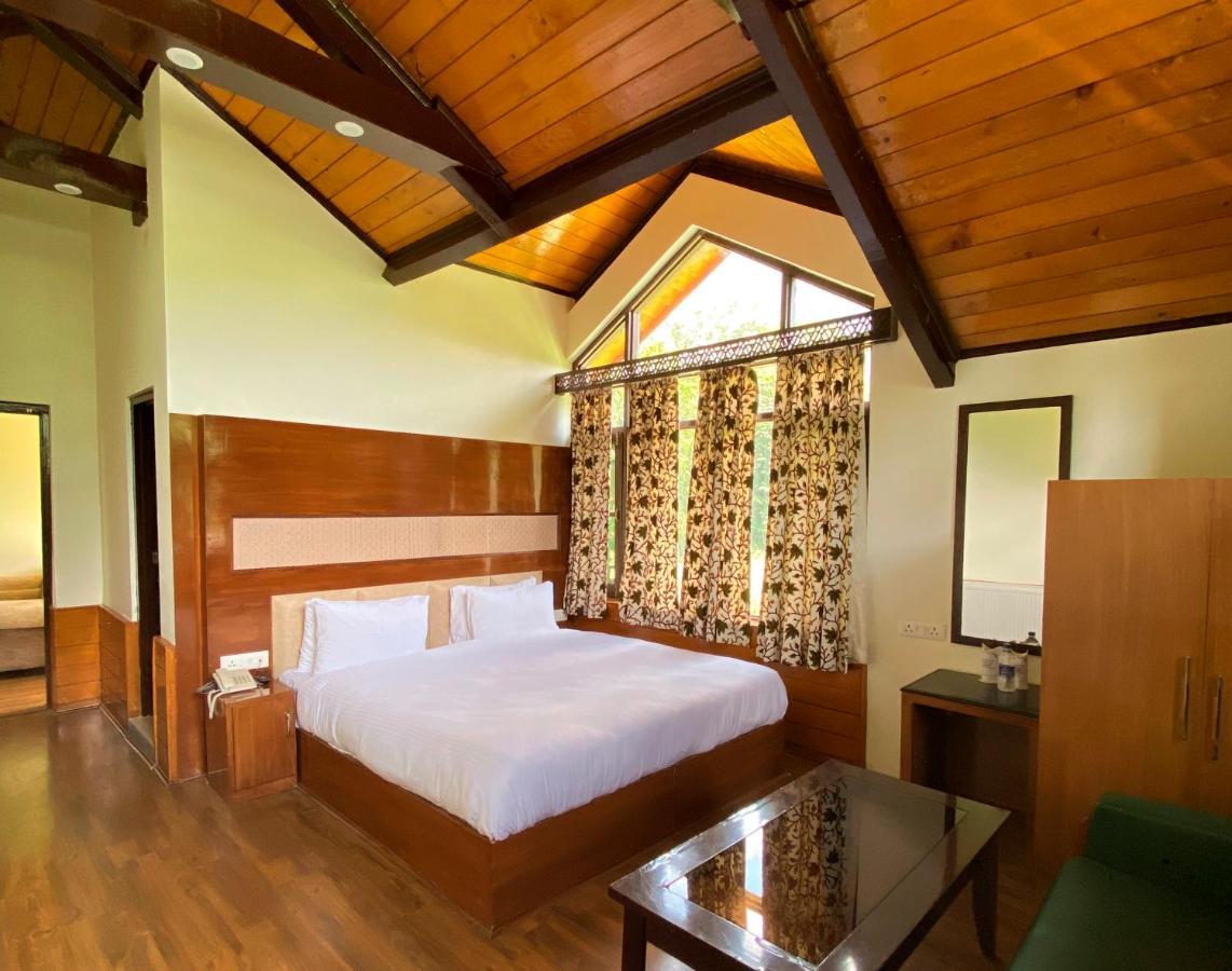 Six Seasons Pahalgam Hotel 4*