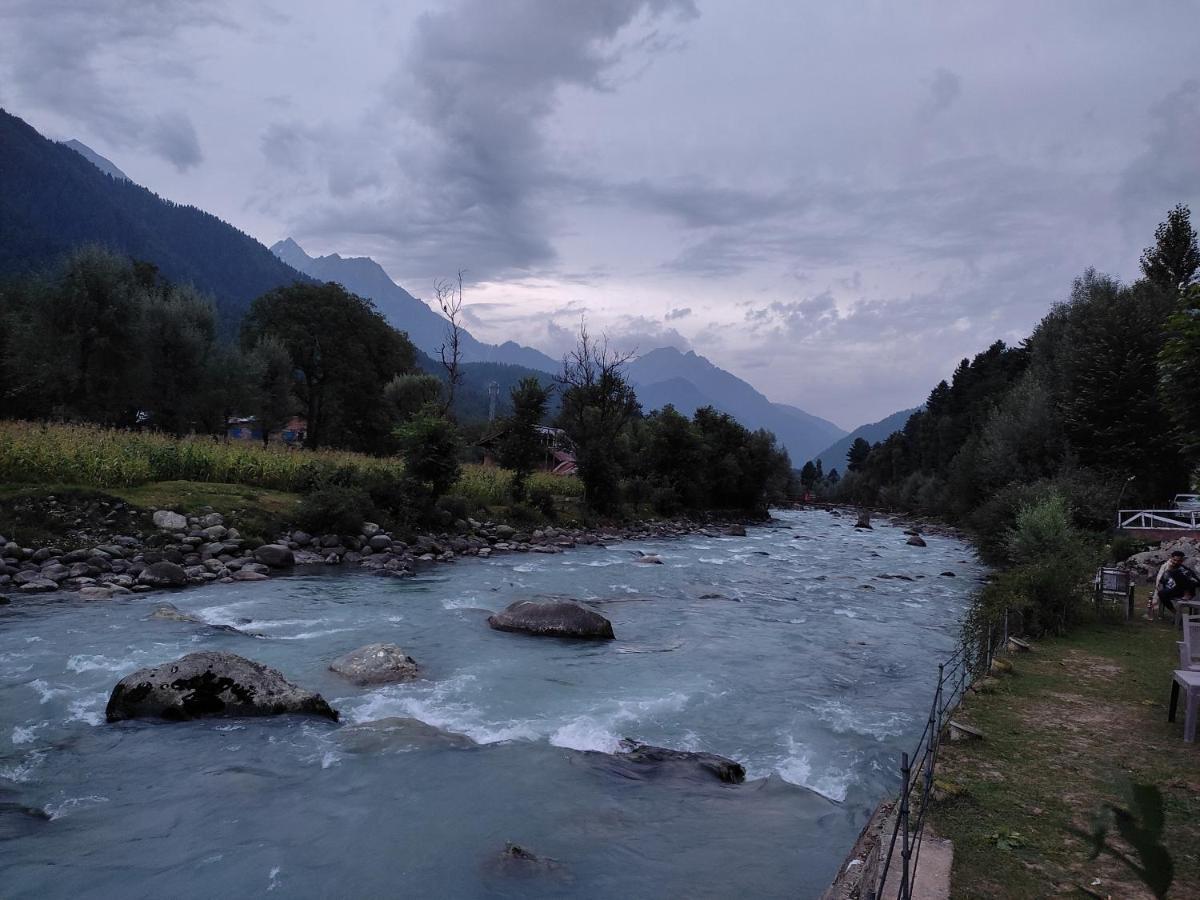 White House Hotel Pahalgam
