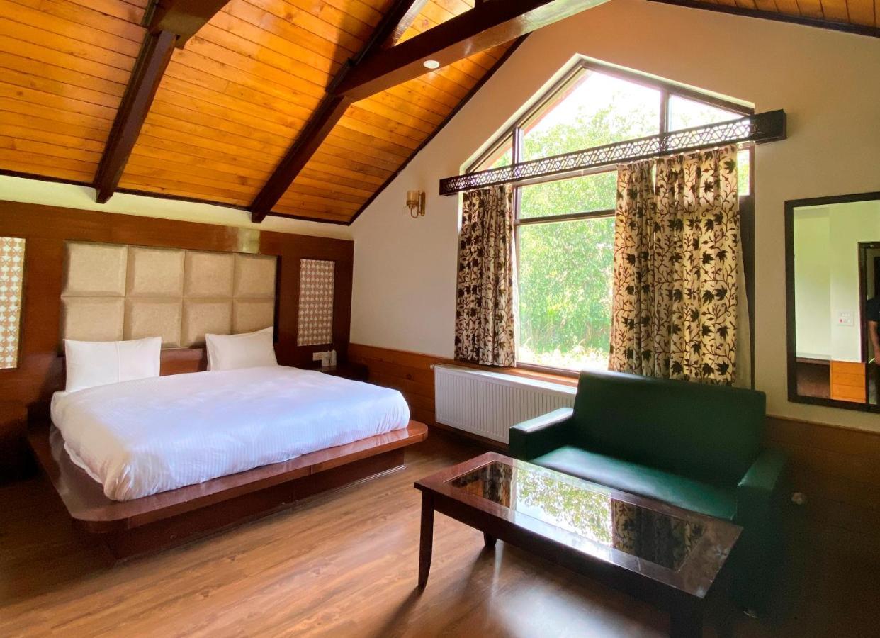 Six Seasons Pahalgam Pahalgam