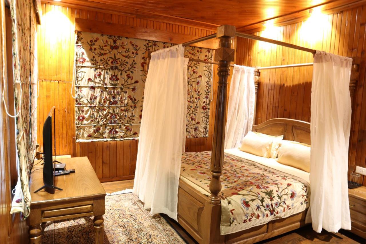 Heevan Hotel