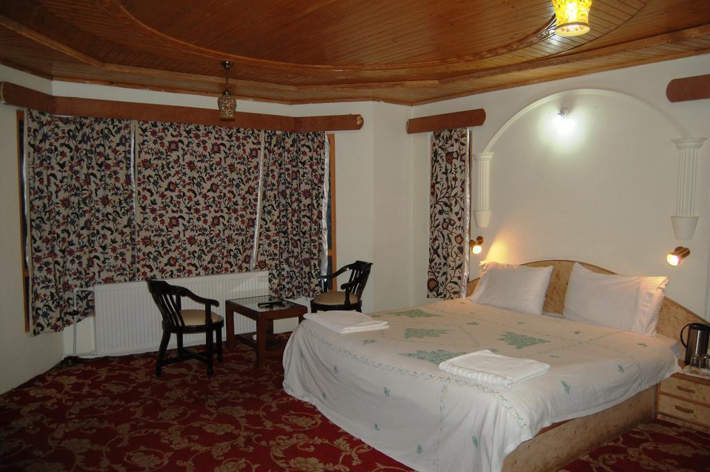Paradise Hotel Pahalgam