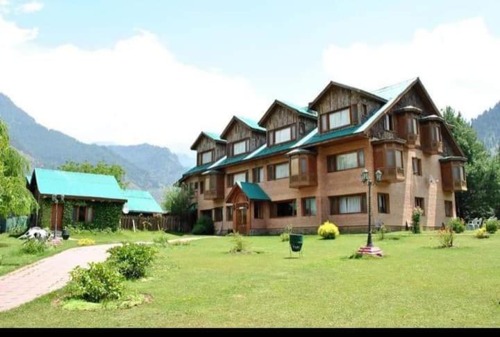 The Mansion Hotel Pahalgam