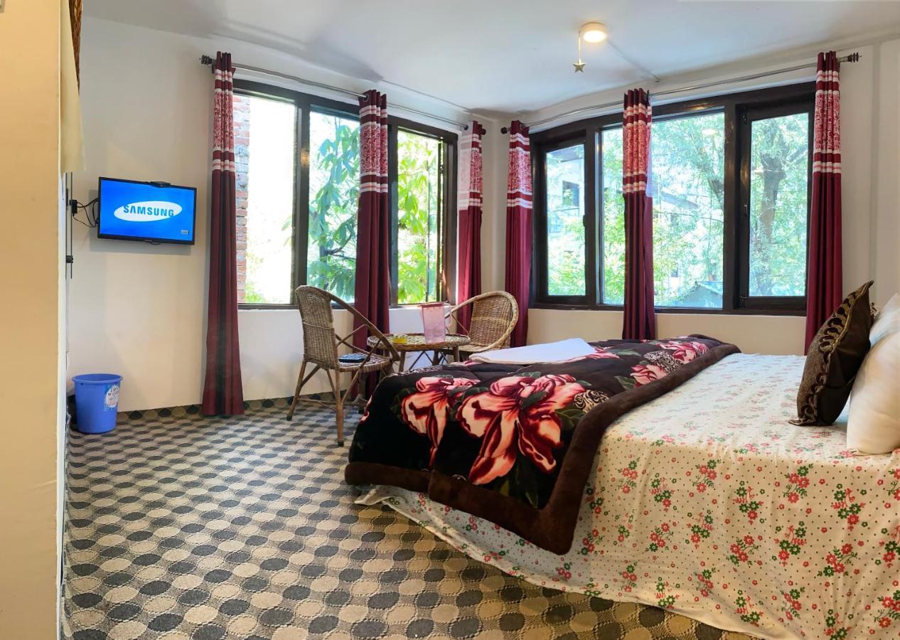 Aashiyana Guest House Hotel
