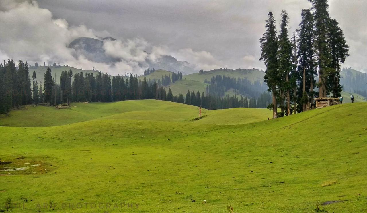 Kashmir Outlook Adventures * Pahalgam