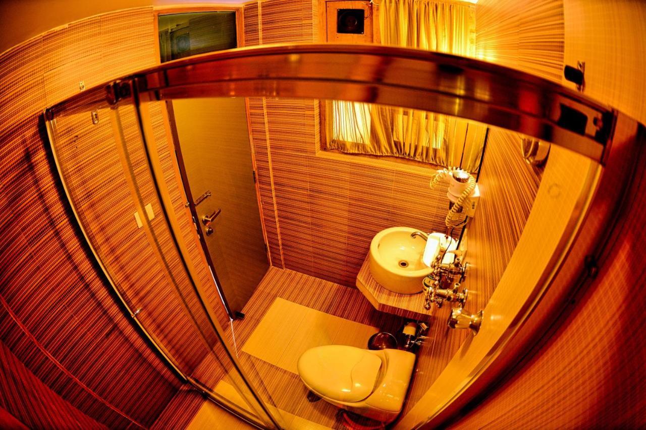Pine Spring Hotel