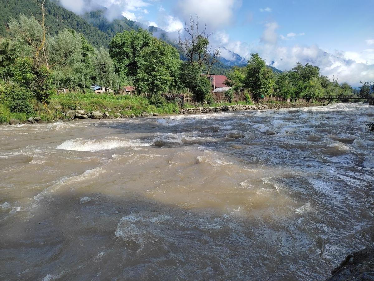 White House Hotel Pahalgam