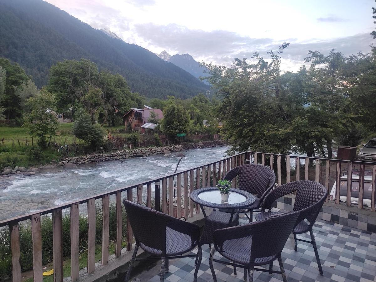 White House Hotel 3*