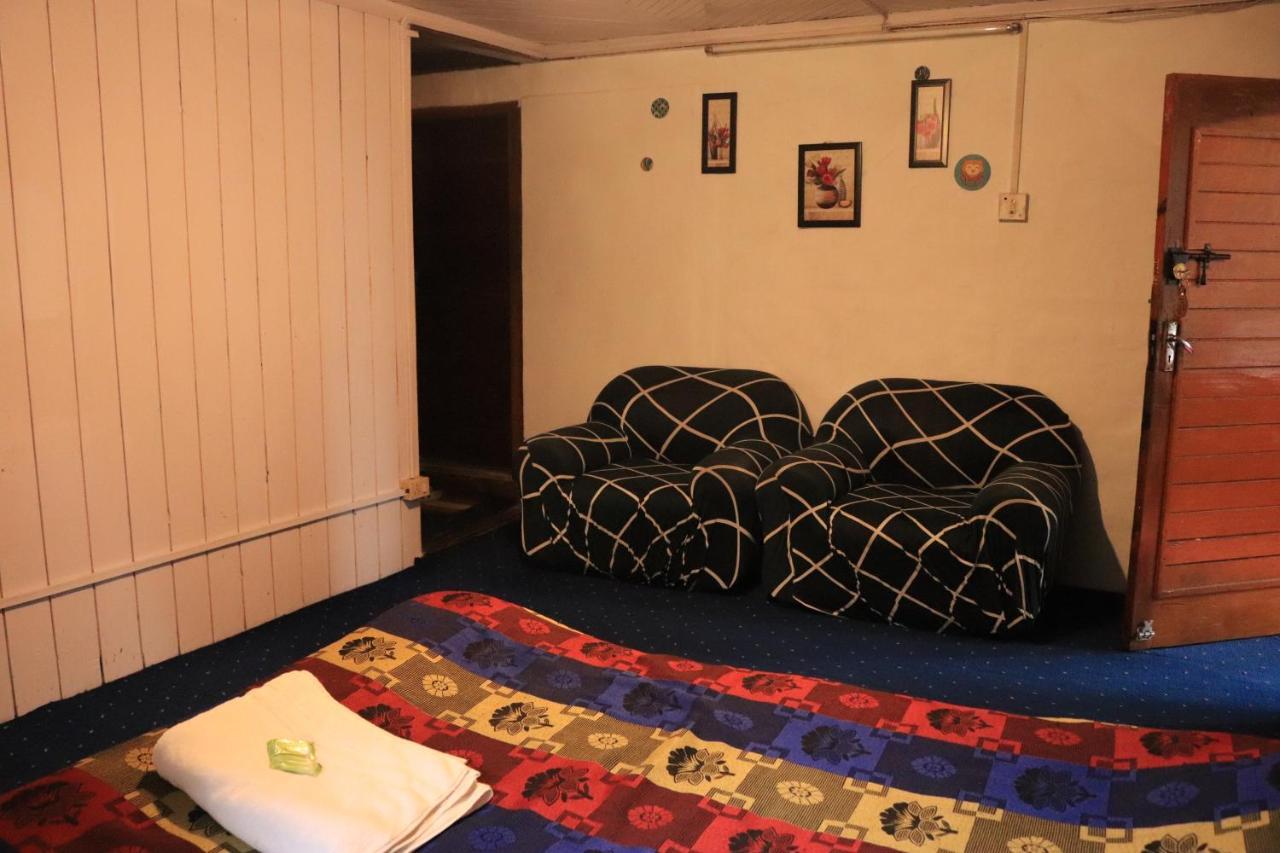 Oswal Hotel