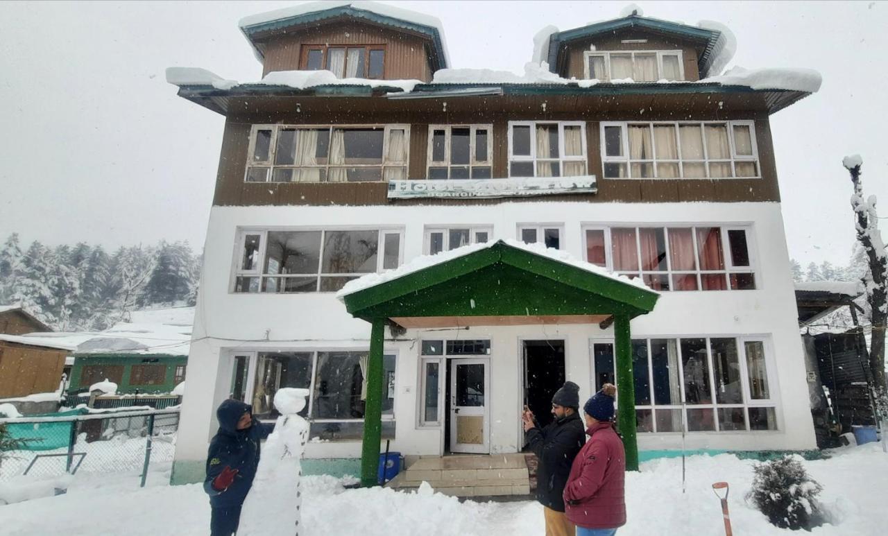 New Snow View Pahalgam