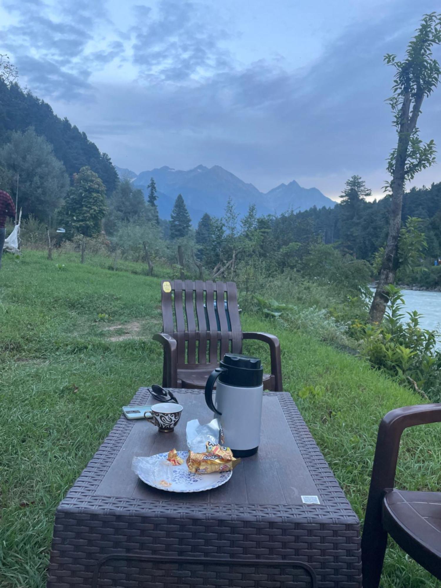 Woodswalk * Pahalgam