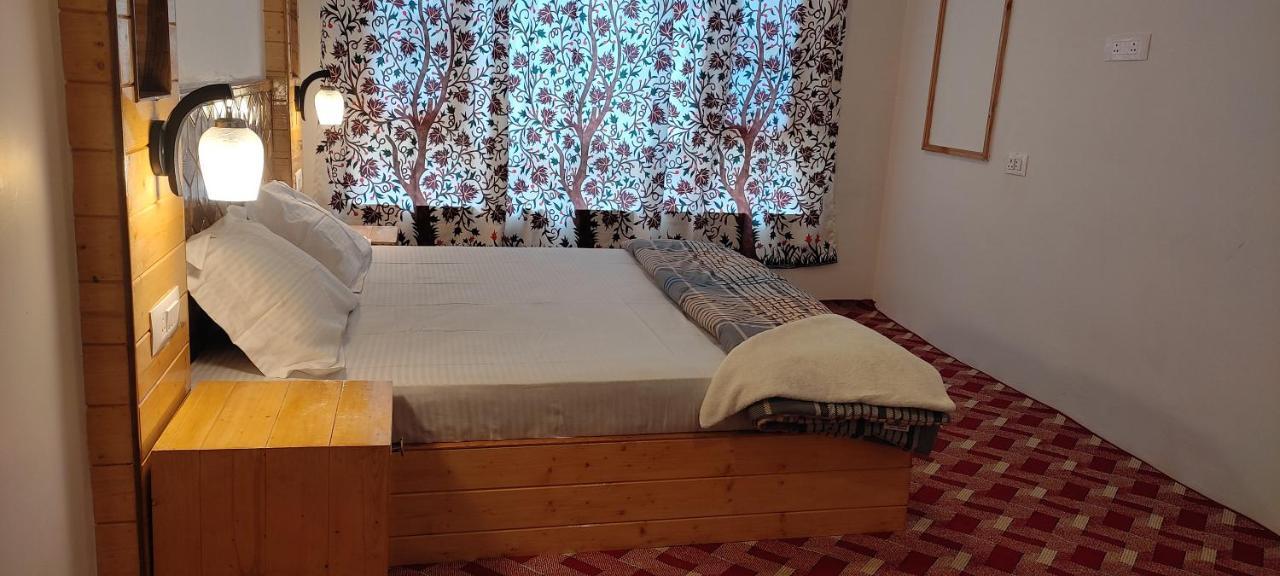 Elite Hotel *