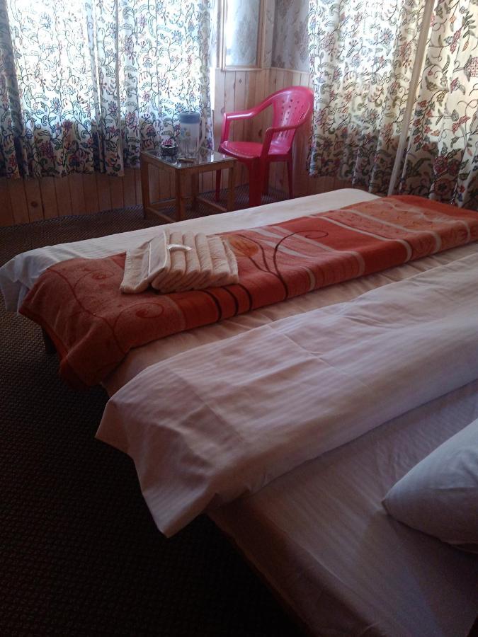Rainbow Palace Hotel Pahalgam