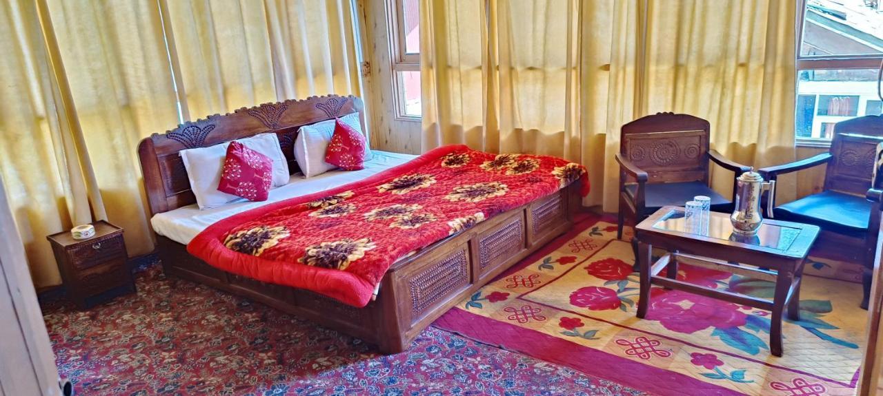 New Snow View Guest house Pahalgam