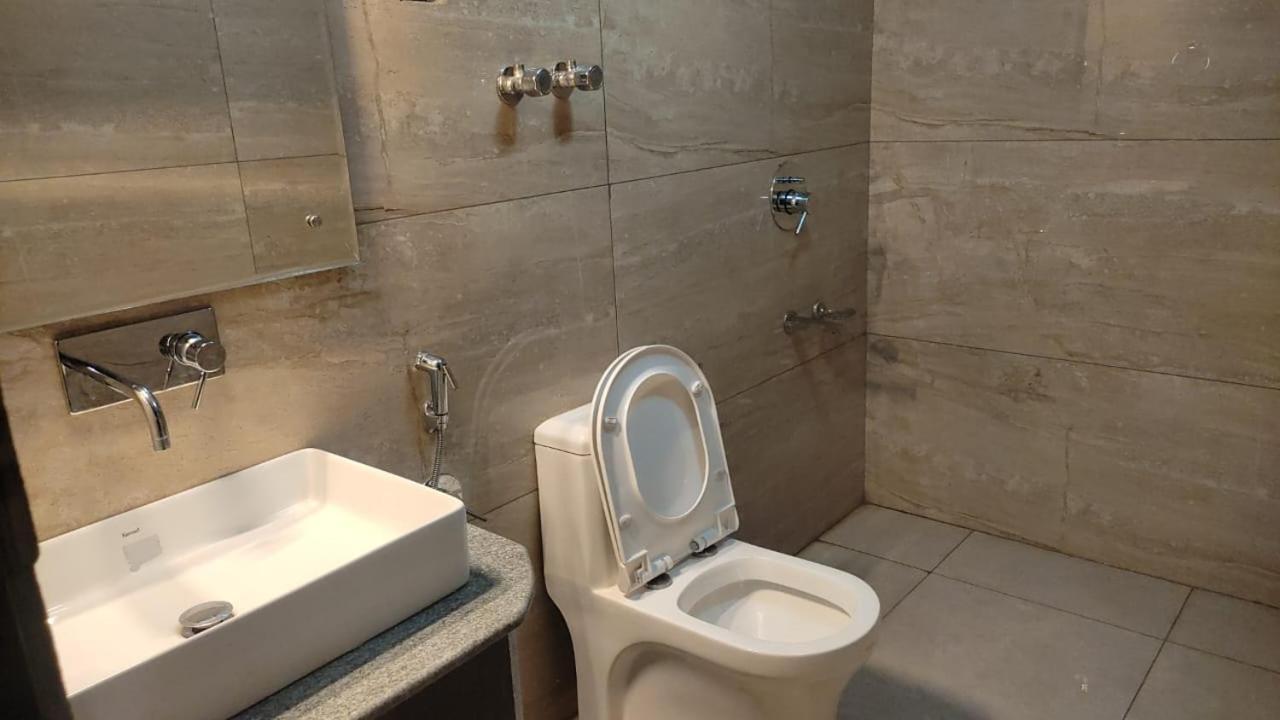 Hotel River Edge Pahalgam