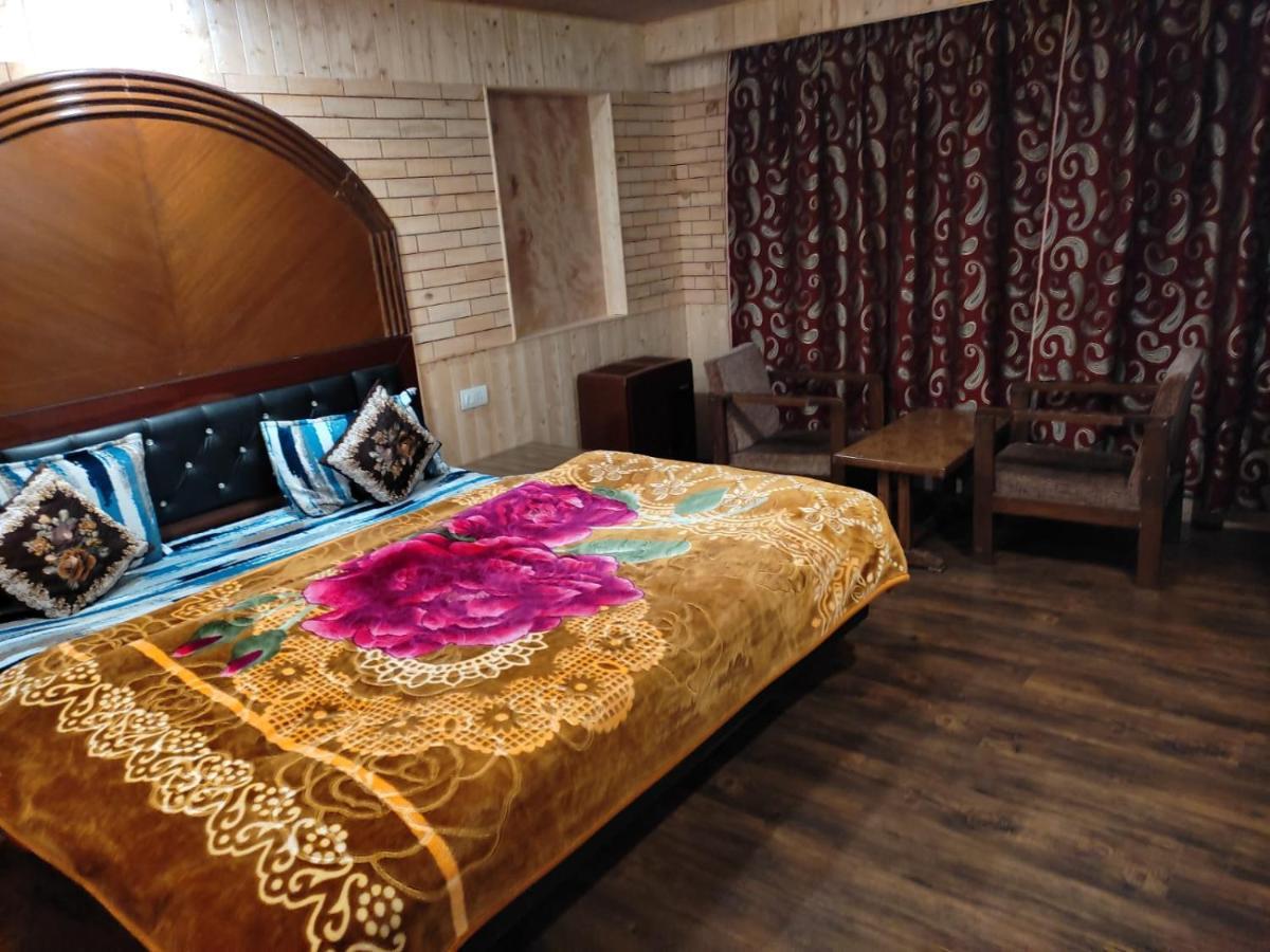 Hotel River Edge Pahalgam