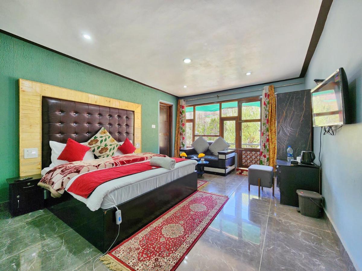 Hotel Seven