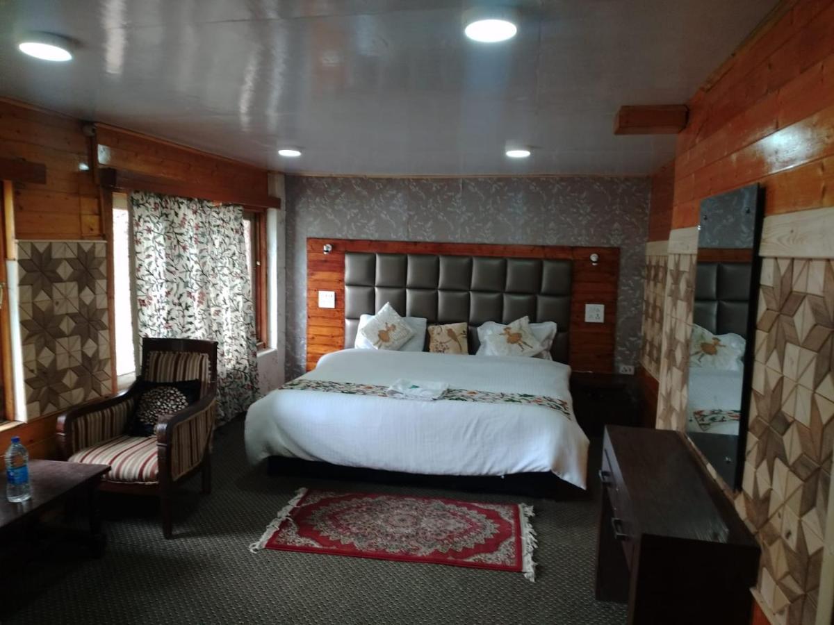 White House 3* Pahalgam