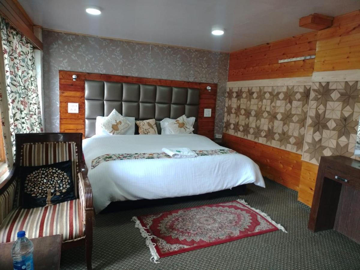 White House 3* Pahalgam