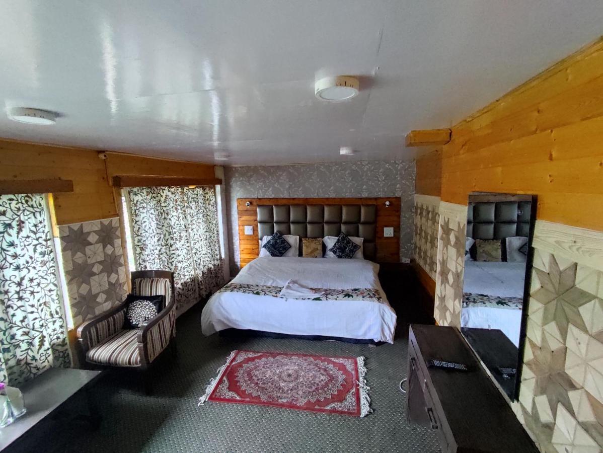 White House 3* Pahalgam