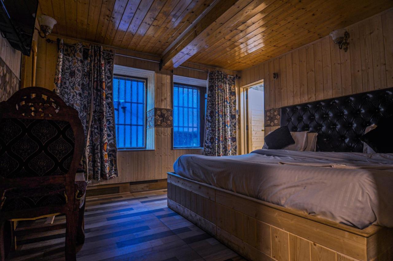 Hotel Kashmir House Pahalgam