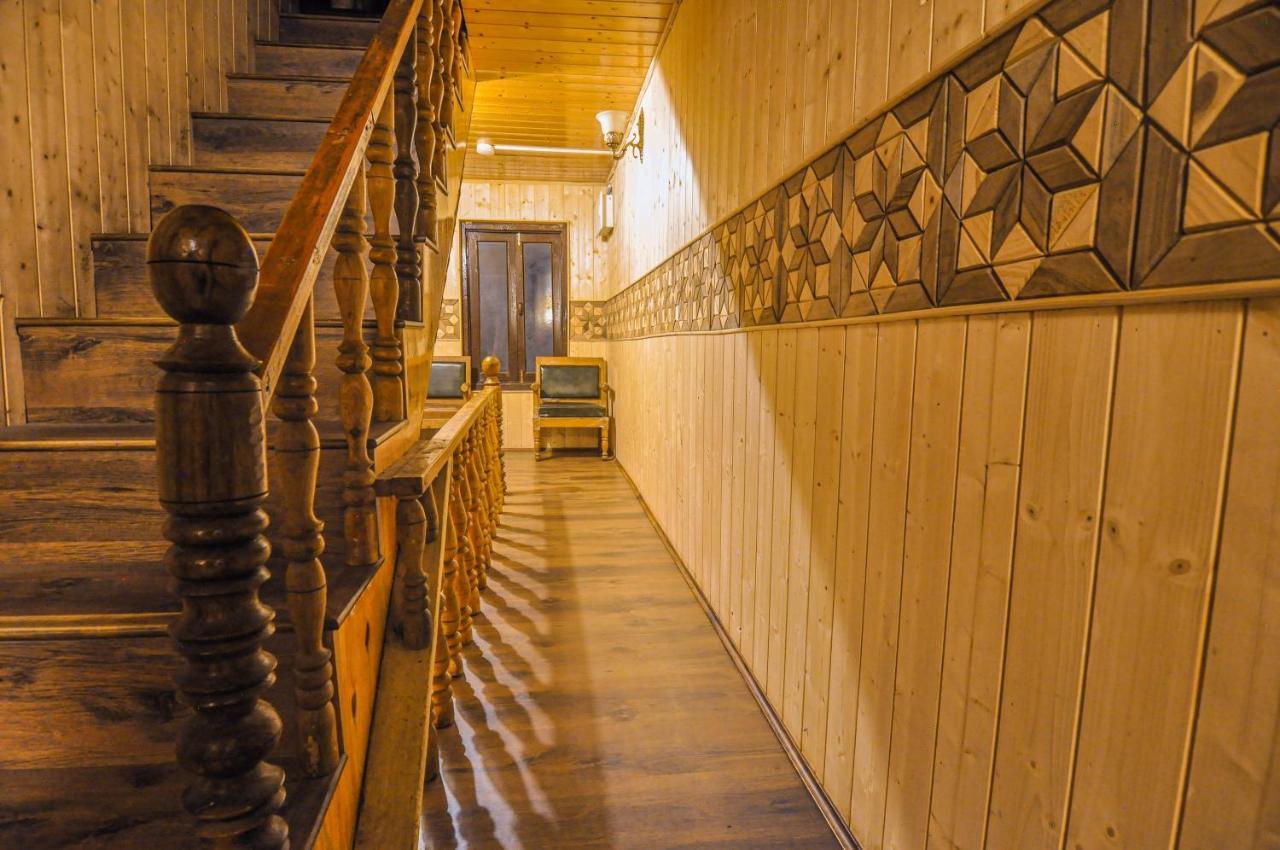 Kashmir House Hotel 2*