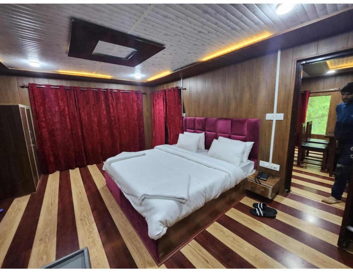 Grand Mala Resorts, * Pahalgam